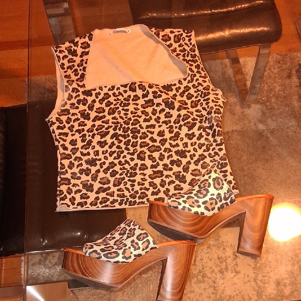 Jessica Simpson Leopard Print Top & Leopard Jessica Simpson sandals, Sz 9.5